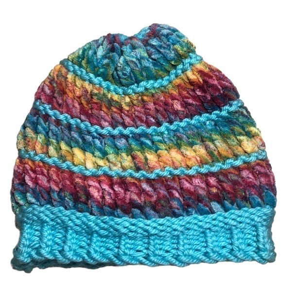 Beautiful Handmade Crochet Heavy Winter Hat - Picture 1 of 5